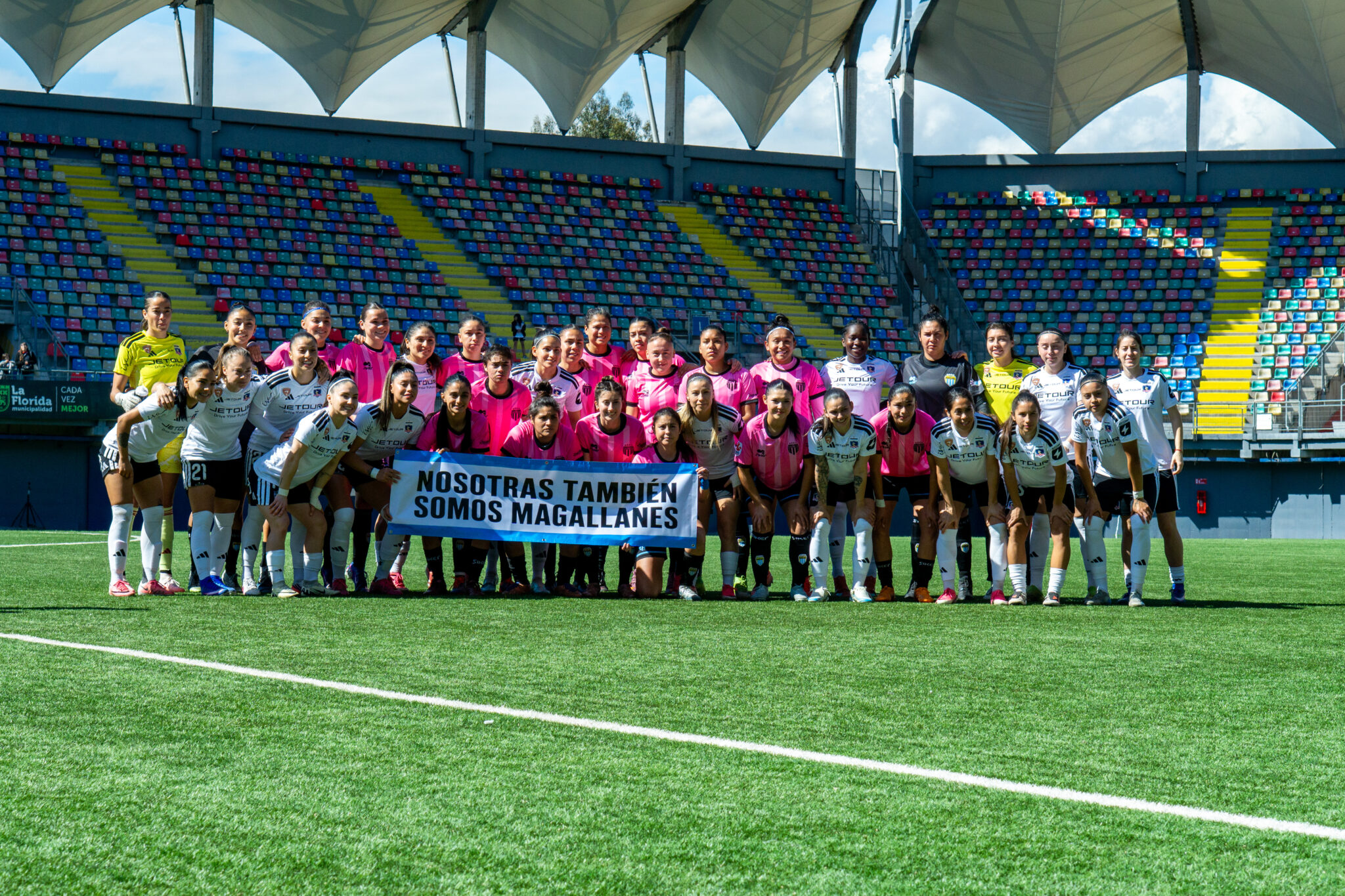 Magallanes se manifiesta por condiciones laborales y Colo-Colo solidariza